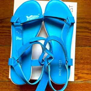 NWOT Brand new never worn Nine West Bringley Platform sandal in bright blue.